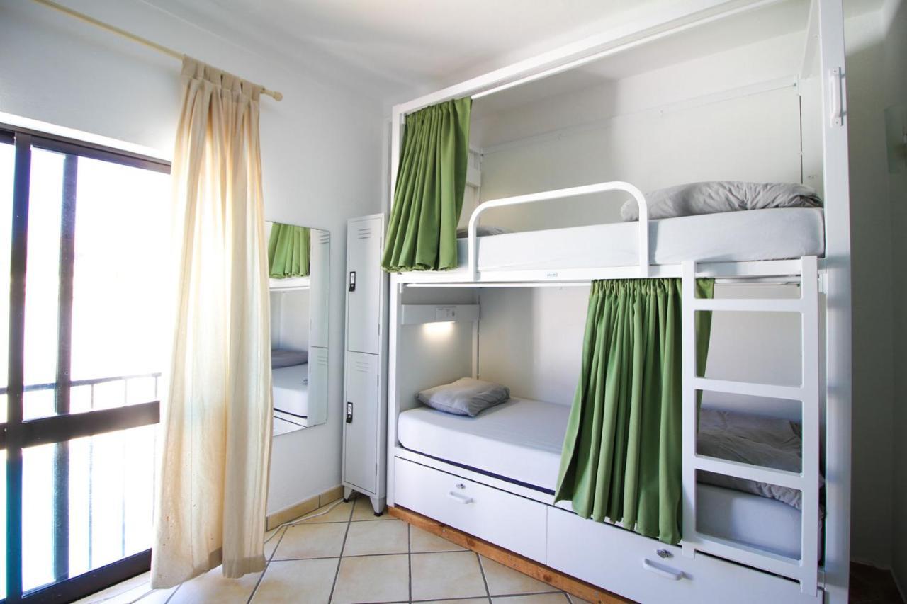Bura Surfhouse Hostel Lagos Exterior photo
